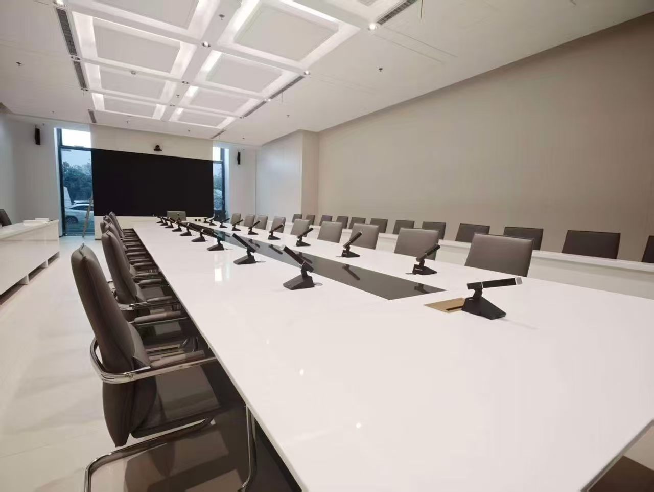麒麟方图会议系统| 实景案例，标准化会议系统领导品牌